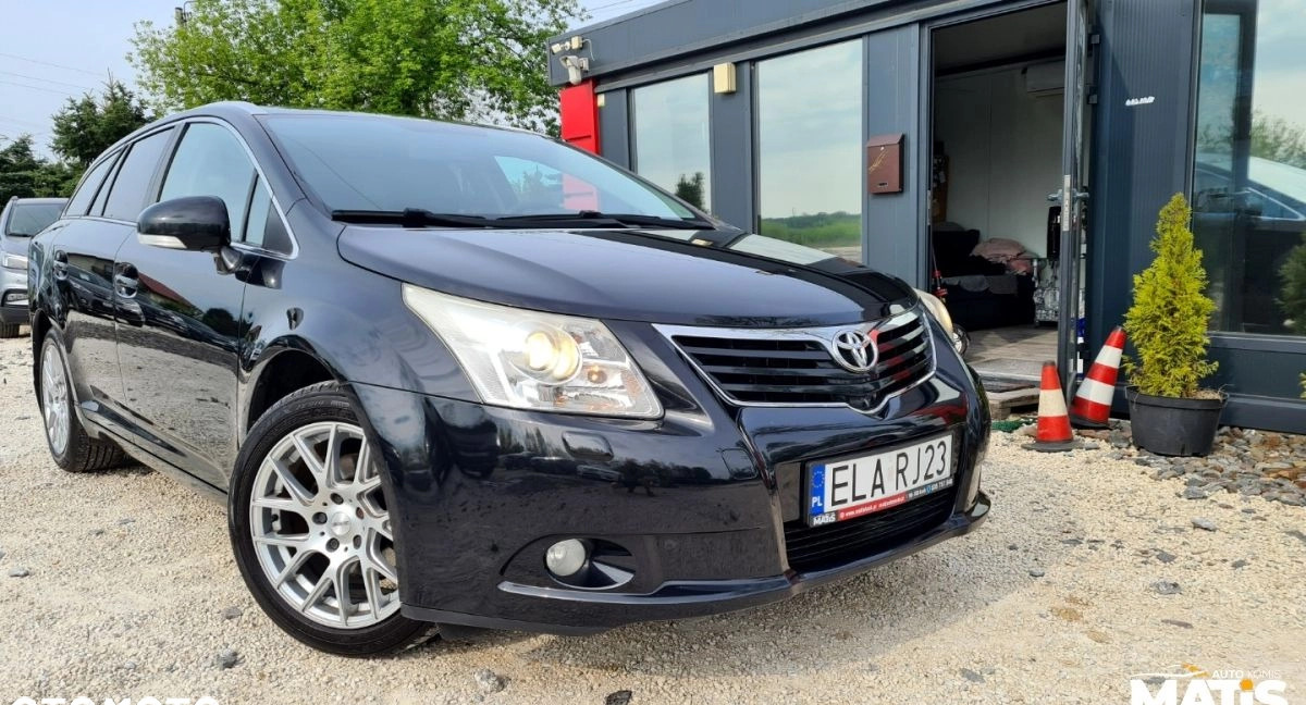 Toyota Avensis cena 34900 przebieg: 235000, rok produkcji 2011 z Wojnicz małe 781